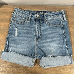 Hollister High-Rise Super Skinny Soft Stretch Medium Wash Denim Shorts Size 3S